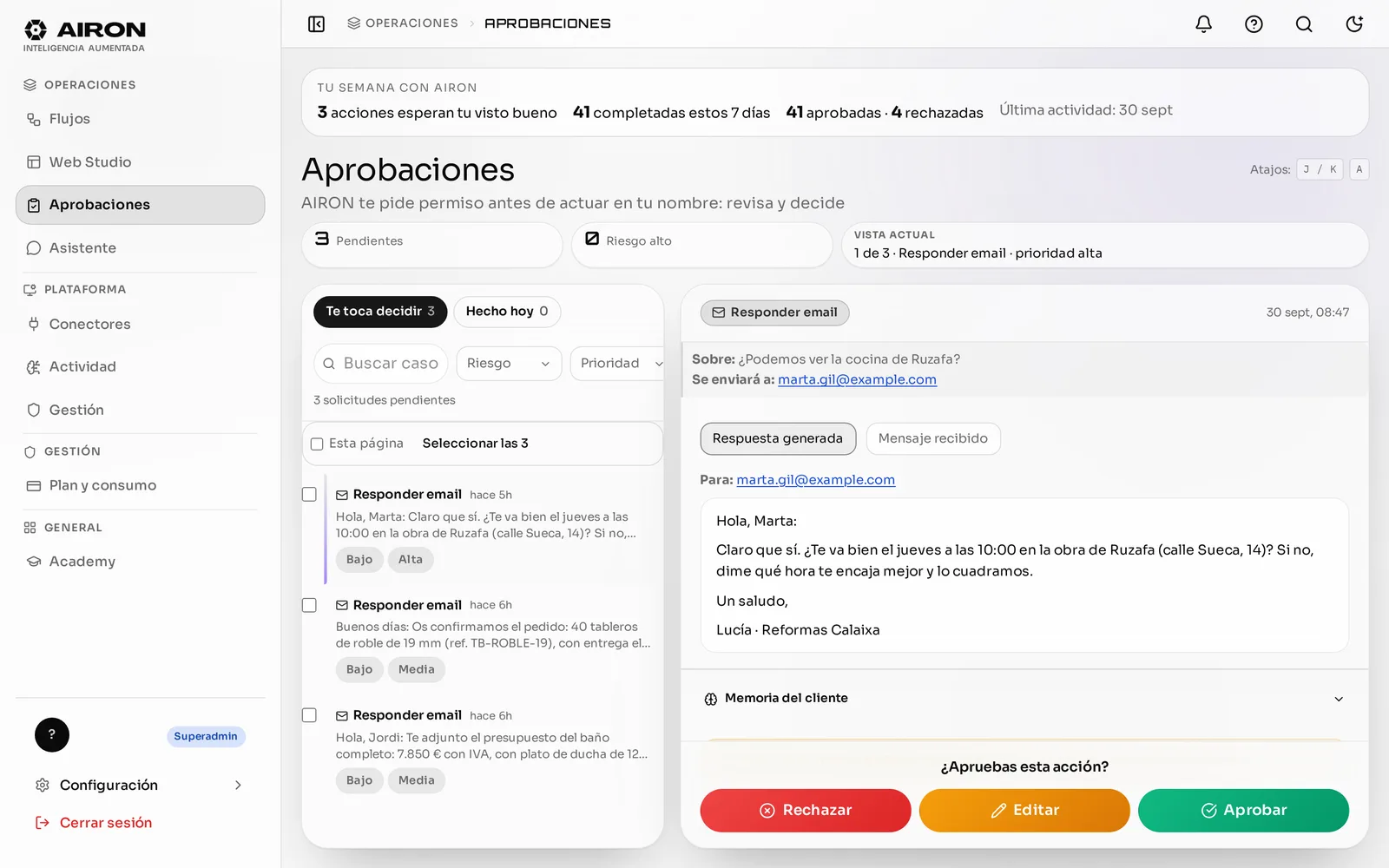 Aprobaciones en el panel web de AIRON: lista de borradores pendientes y la respuesta a Marta Gil lista para aprobar, editar o rechazar